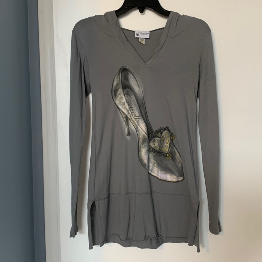 Cinderella shoe long sleeve hooded shirt- womens size small